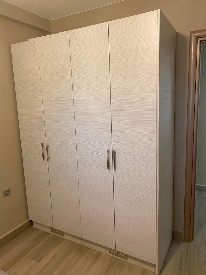 Apartment Center *